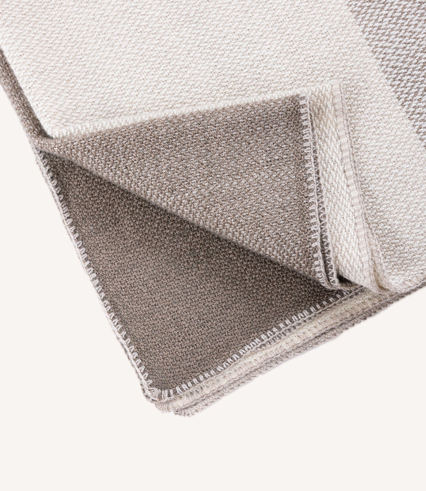 THROW JULIA BROWN BEIGE AND OFF WHITE